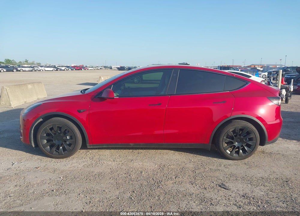 2021 TESLA MODEL Y VIN: 5YJYGDEE8MF210184