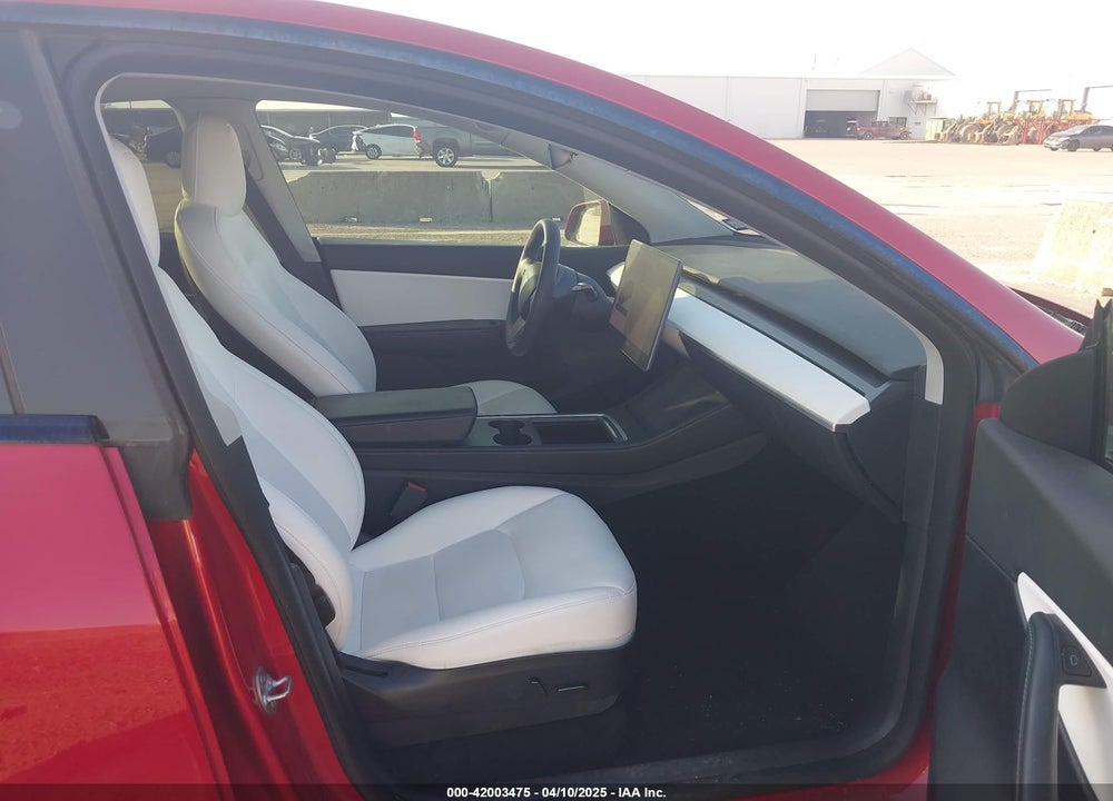 2021 TESLA MODEL Y VIN: 5YJYGDEE8MF210184