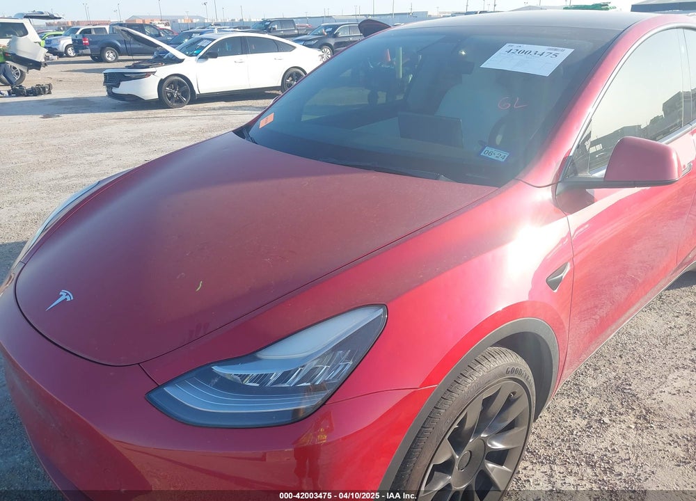 2021 TESLA MODEL Y VIN: 5YJYGDEE8MF210184