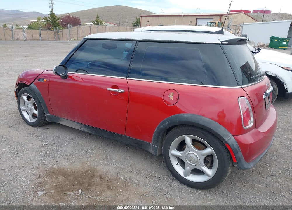 2006 MINI COOPER VIN: WMWRC33516TK65263