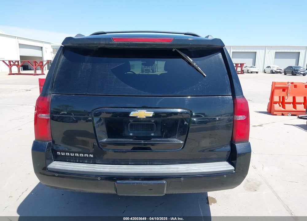 2017 CHEVROLET SUBURBAN LT VIN: 1GNSCHKCXHR375060