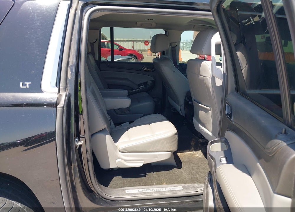 2017 CHEVROLET SUBURBAN LT VIN: 1GNSCHKCXHR375060
