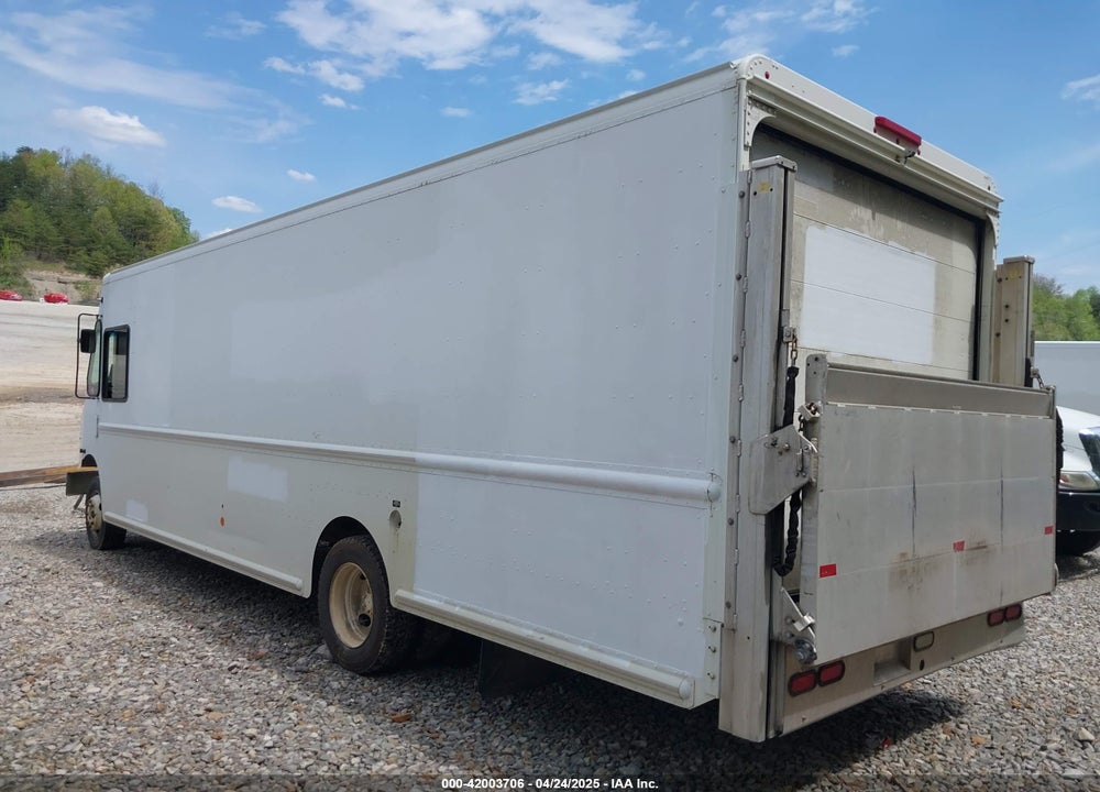 2014 FREIGHTLINER CHASSIS M LINE WALK-IN VAN VIN: 4UZAC3DVXECFW4469
