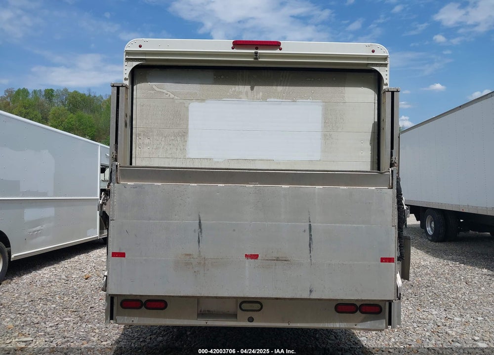 2014 FREIGHTLINER CHASSIS M LINE WALK-IN VAN VIN: 4UZAC3DVXECFW4469