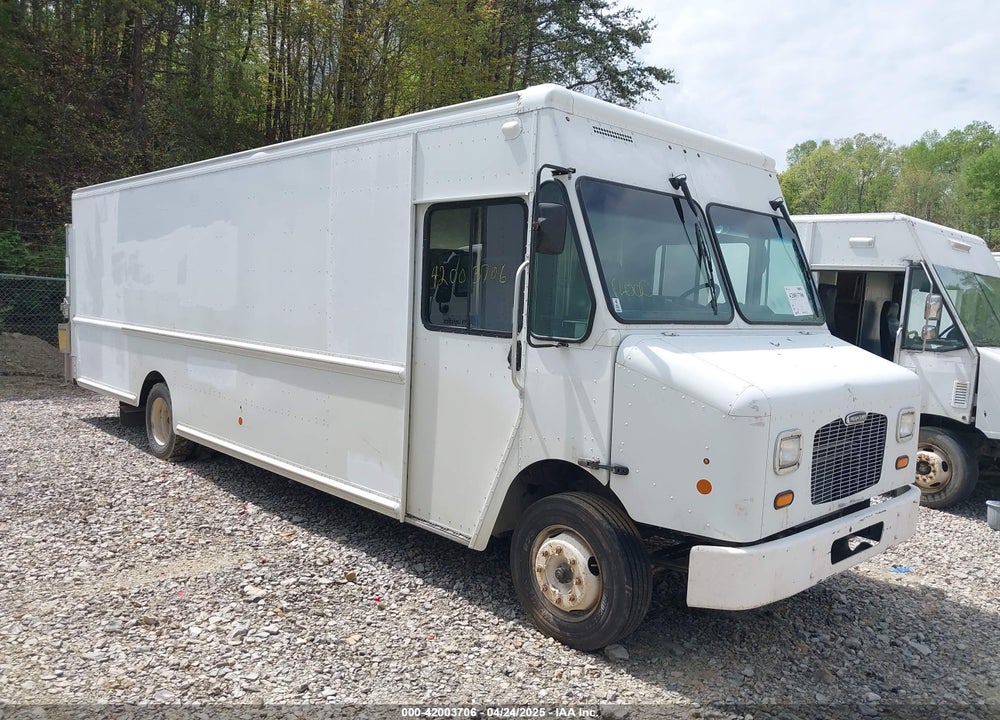 2014 FREIGHTLINER CHASSIS M LINE WALK-IN VAN VIN: 4UZAC3DVXECFW4469