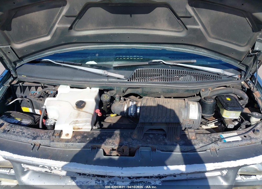 2002 CHEVROLET EXPRESS VIN: 1GCFG25W921195933