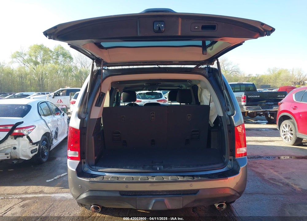 2012 HONDA PILOT TOURING VIN: 5FNYF4H91CB027886
