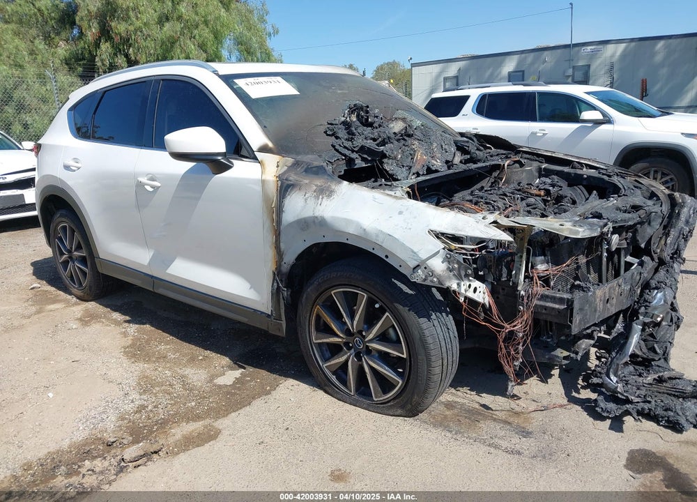 2018 MAZDA CX-5 GRAND TOURING VIN: JM3KFBDM7J0390197