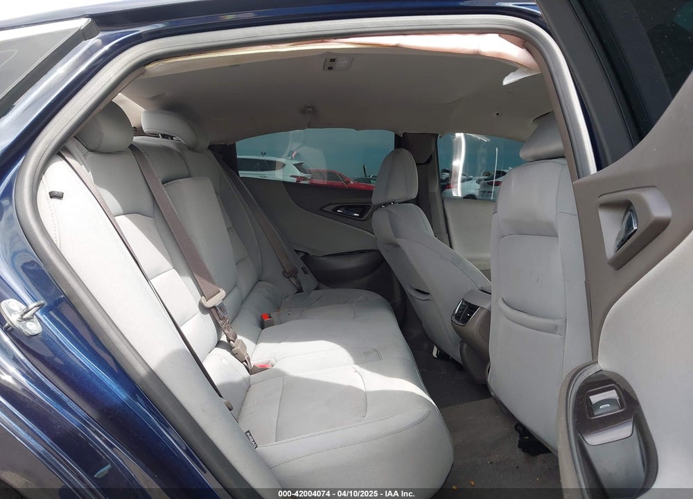 2017 CHEVROLET MALIBU VIN: 1G1ZE5ST7HF184741