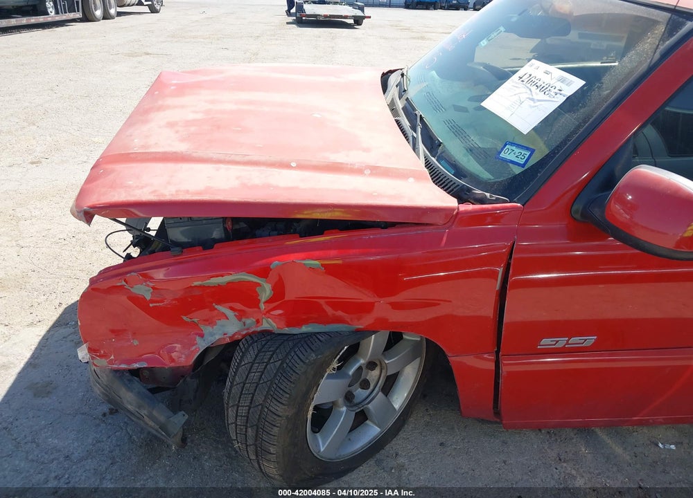 2003 CHEVROLET SILVERADO 1500 SS VIN: 2GCEK19N131352985