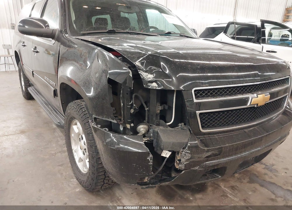 2013 CHEVROLET SUBURBAN 1500 LT VIN: 1GNSKJE74DR144996