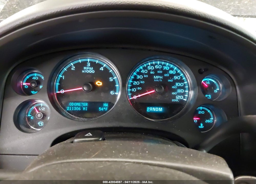 2013 CHEVROLET SUBURBAN 1500 LT VIN: 1GNSKJE74DR144996