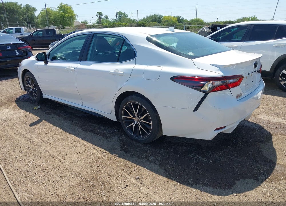 2021 TOYOTA CAMRY VIN: 4T1G11AK6MU417666