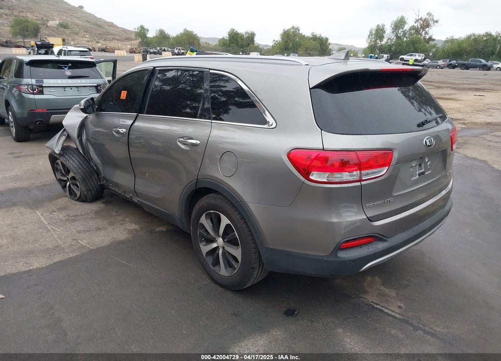 2018 KIA SORENTO VIN: 5XYPH4A56JG385309