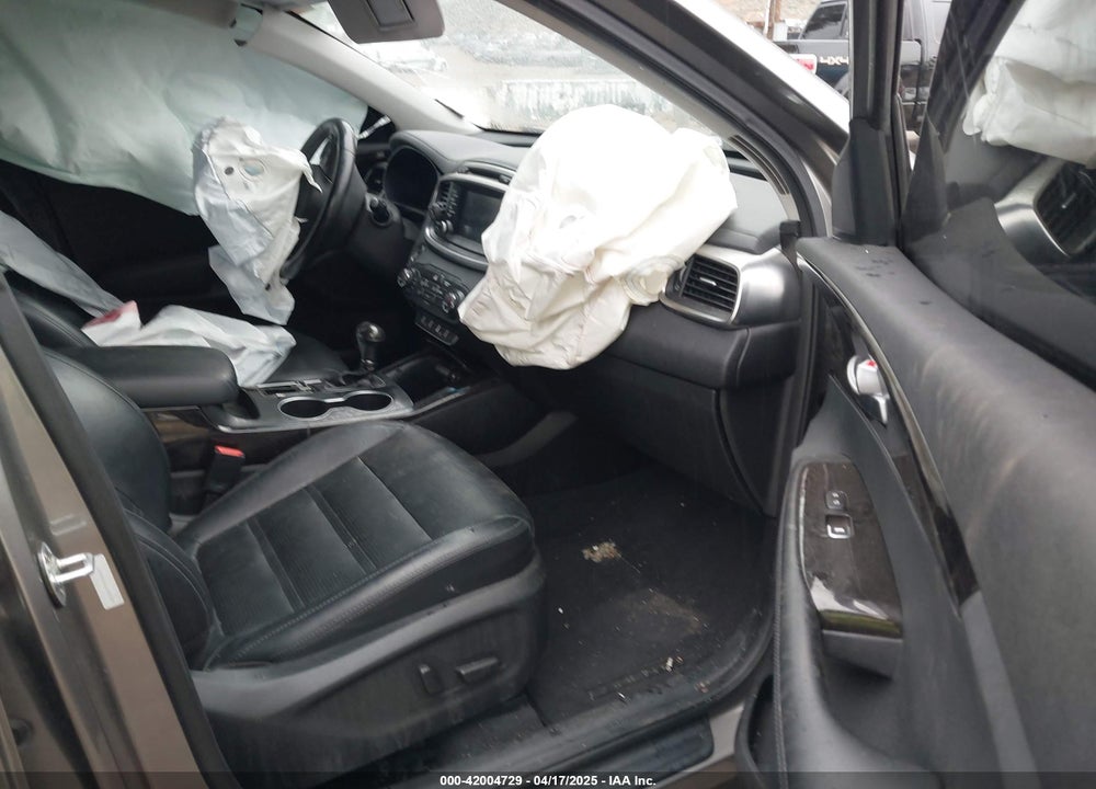 2018 KIA SORENTO VIN: 5XYPH4A56JG385309