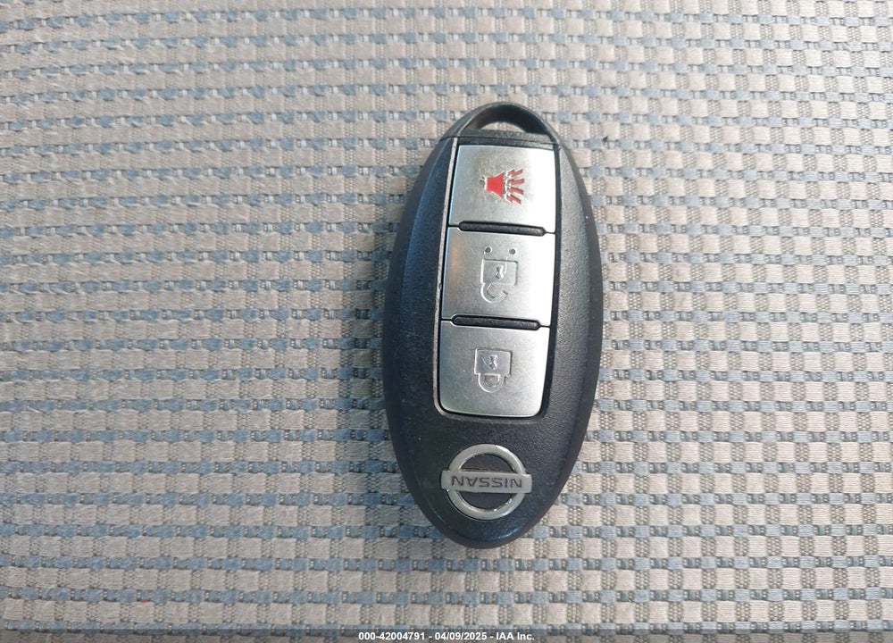 2013 NISSAN ROGUE VIN: JN8AS5MV9DW145174