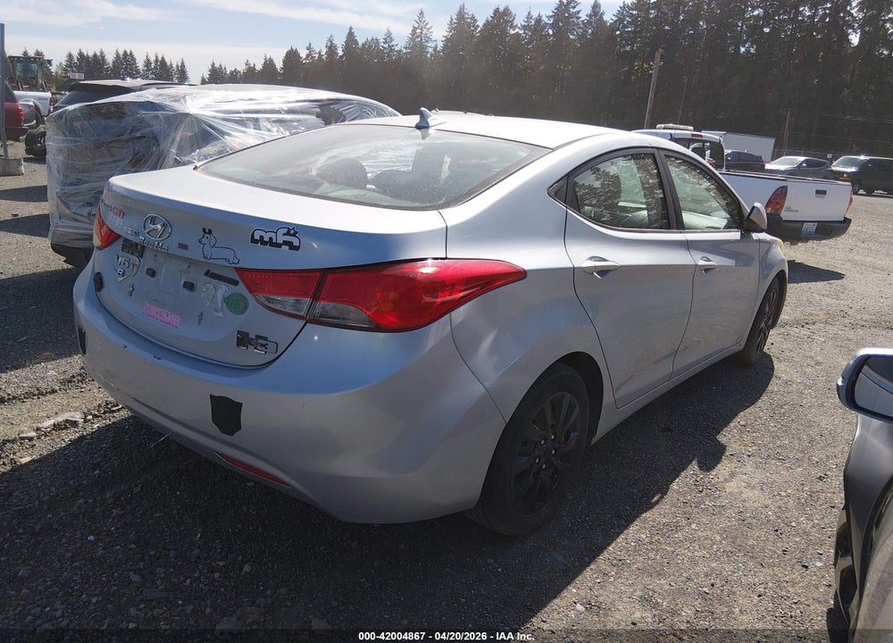 2011 HYUNDAI ELANTRA VIN: 5NPDH4AE6BH016351