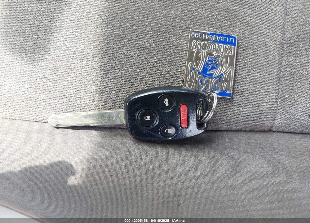 2010 HONDA ACCORD VIN: 1HGCP2F35AA109833