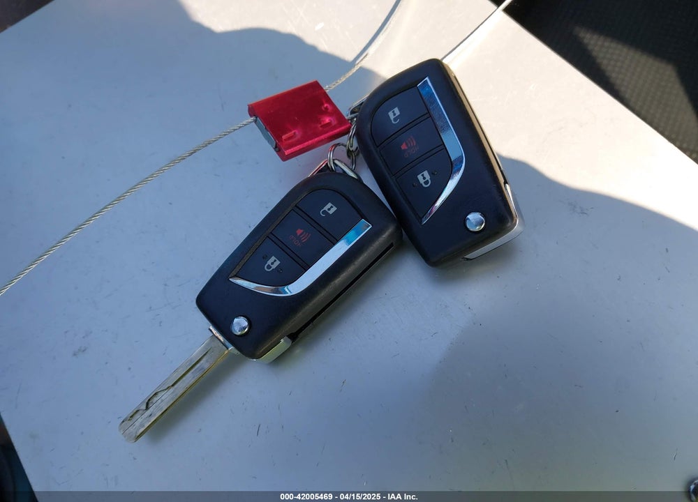 2018 TOYOTA COROLLA IM VIN: JTNKARJE1JJ564798