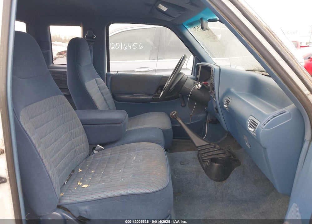 1994 FORD RANGER SUPER CAB VIN: 1FTCR15XXRPB23064
