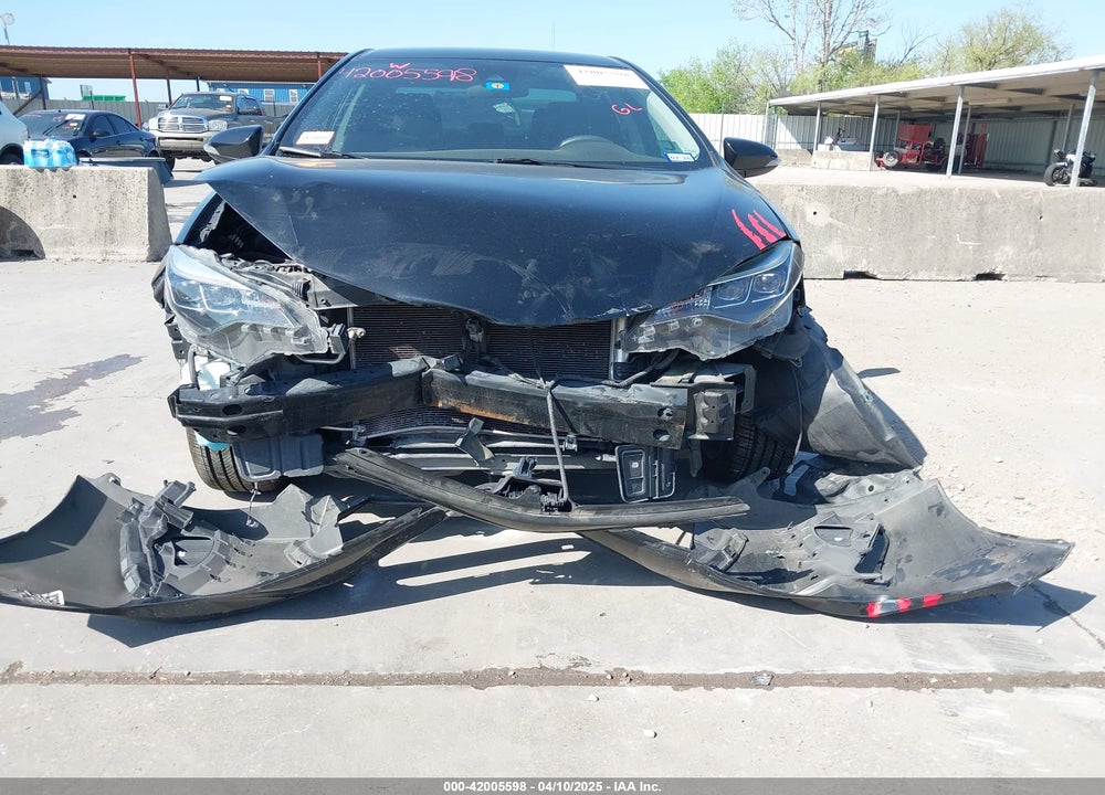 2018 TOYOTA COROLLA SE VIN: 2T1BURHE9JC034740
