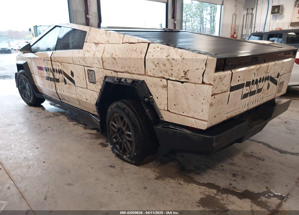 2024 TESLA CYBERTRUCK VIN: 7G2CEHED1RA040508