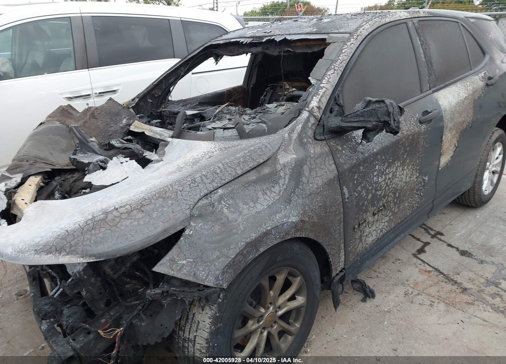 2019 CHEVROLET EQUINOX VIN: 2GNAXHEVXK6224218