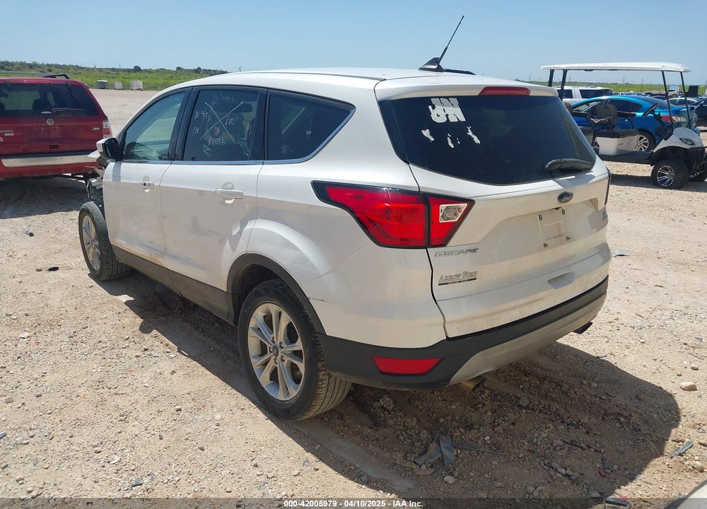 2019 FORD ESCAPE SE VIN: 1FMCU0GD5KUA56050
