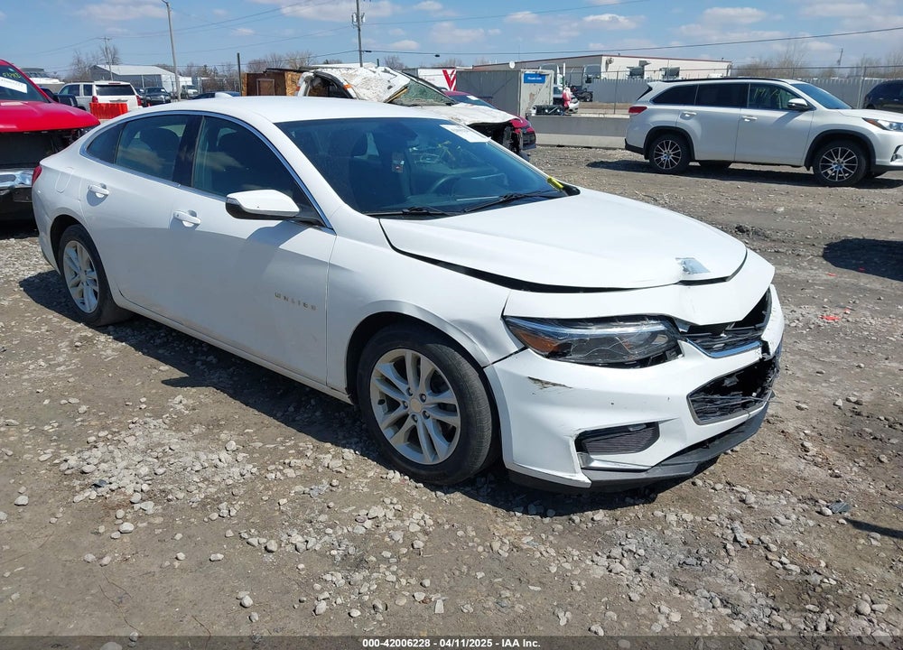 2018 CHEVROLET MALIBU LT VIN: 1G1ZD5ST8JF208361