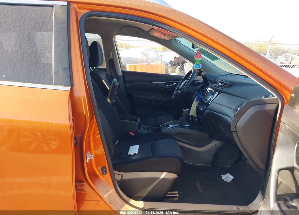 2017 NISSAN ROGUE VIN: JN8AT2MV4HW262078