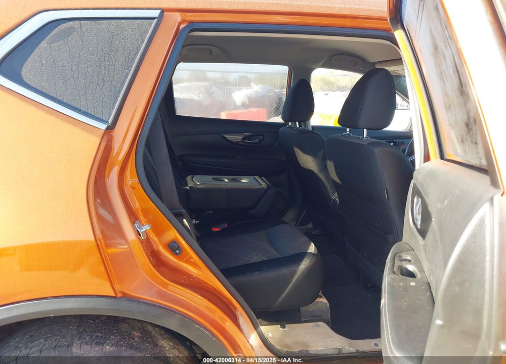 2017 NISSAN ROGUE VIN: JN8AT2MV4HW262078