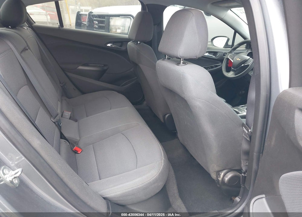 2019 CHEVROLET CRUZE LT VIN: 1G1BE5SM5K7118202
