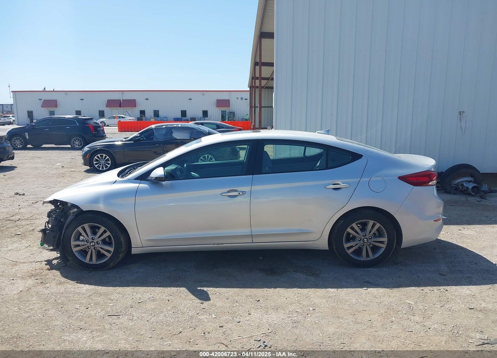 2018 HYUNDAI ELANTRA VIN: KMHD84LF2JU665926