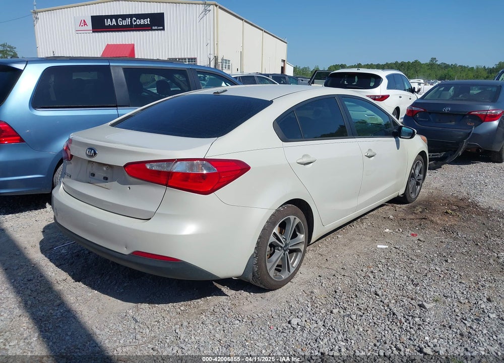 2015 KIA FORTE VIN: KNAFK4A60F5275794