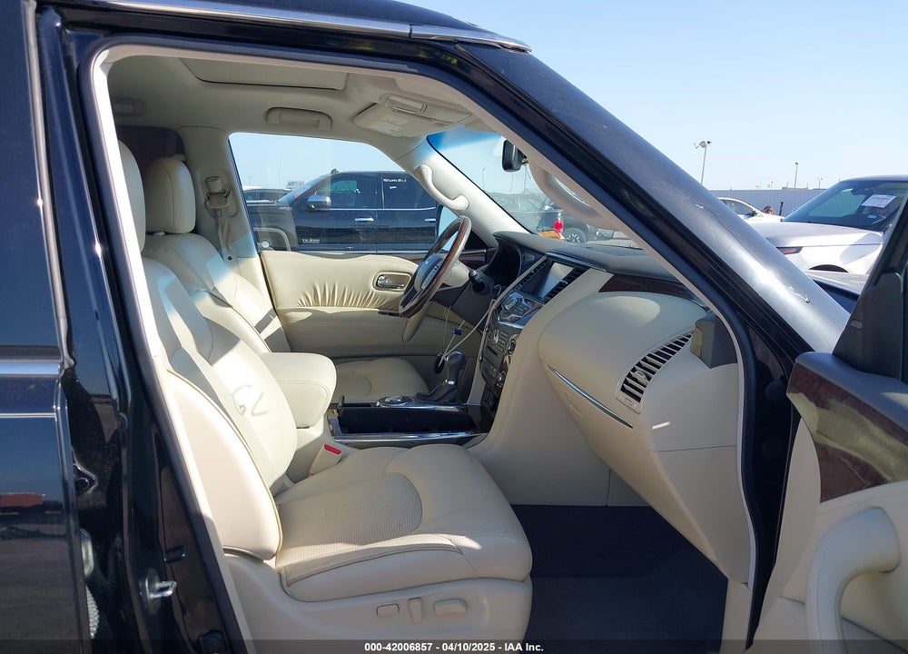 2017 INFINITI QX80 VIN: JN8AZ2NF4H9640940