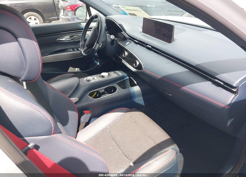 2023 GENESIS GV70 VIN: KMUMADTB8PU109955