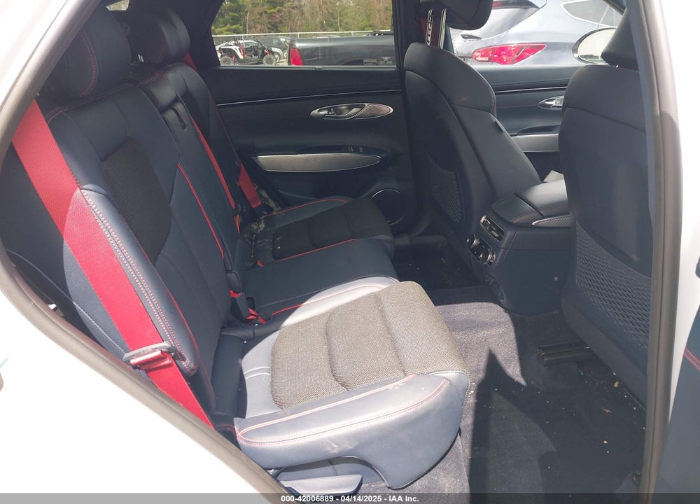 2023 GENESIS GV70 VIN: KMUMADTB8PU109955