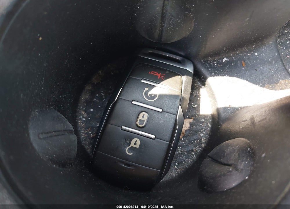 2021 RAM 1500 VIN: 1C6SRFBT2MN808715