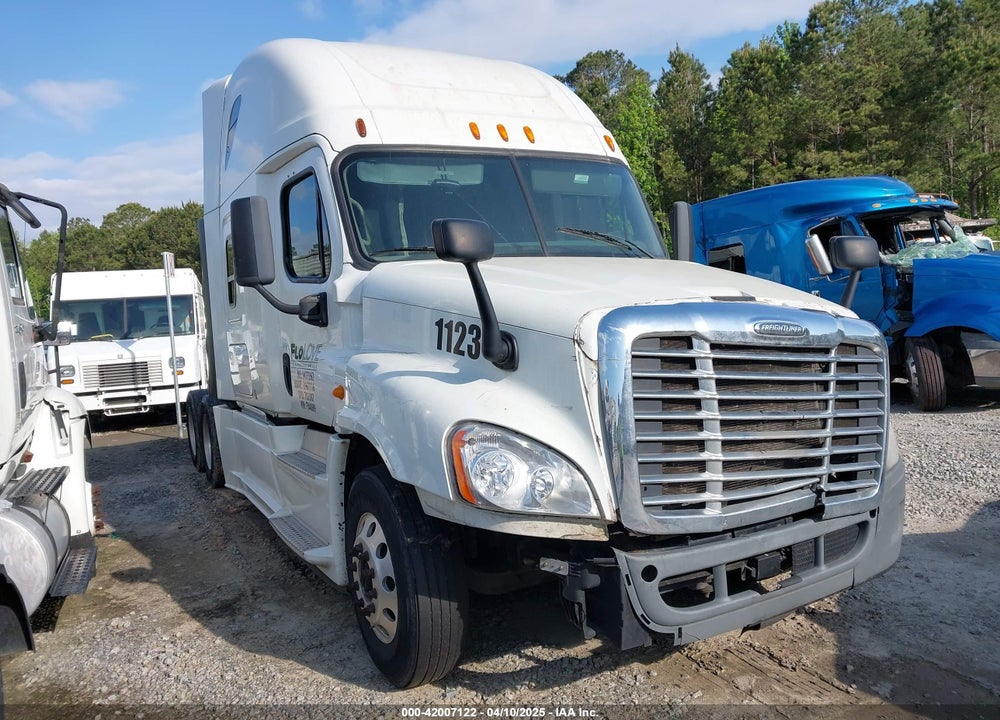 2014 FREIGHTLINER CASCADIA 125 VIN: 3AKJGLBG3ESFX4089