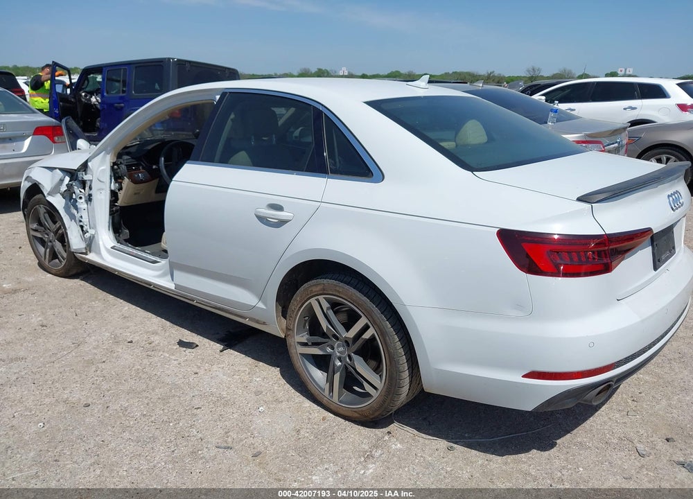 2018 AUDI A4 2.0T TECH ULTRA PREMIUM/2.0T ULTRA PREMIUM VIN: WAULMAF45JA188122