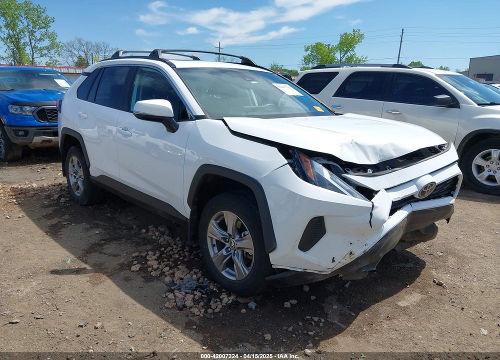2024 TOYOTA RAV4 XLE VIN: 2T3W1RFV2RW302140