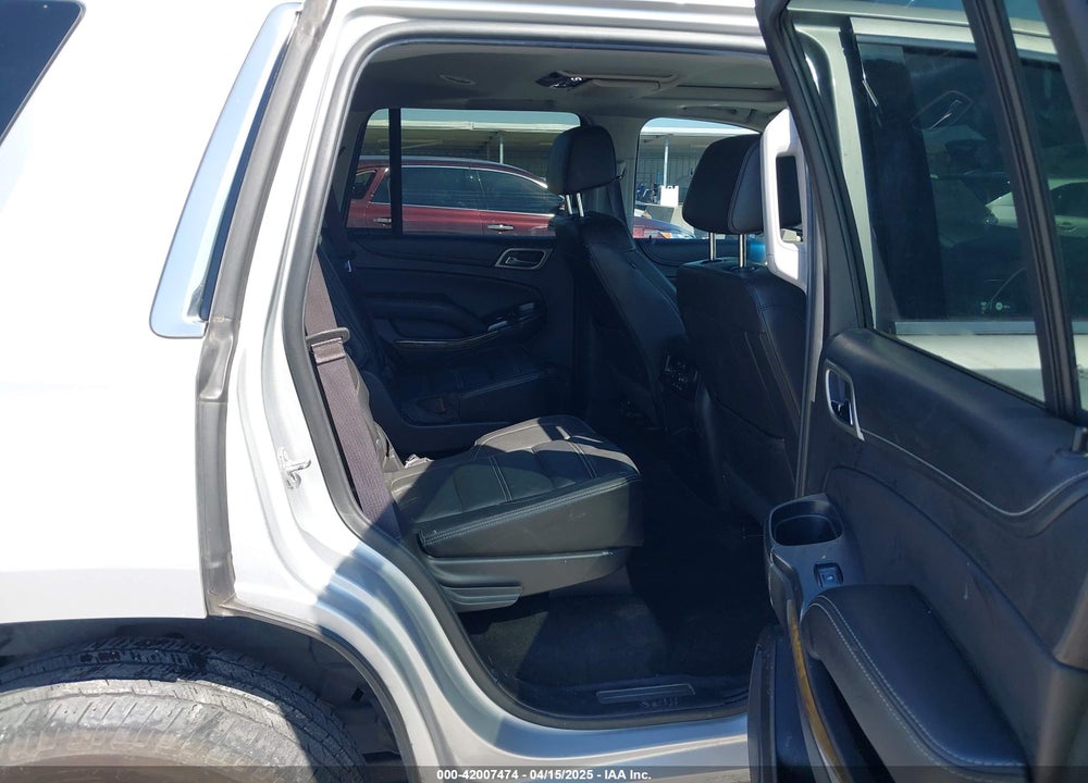 2017 GMC YUKON DENALI VIN: 1GKS1CKJ5HR395866