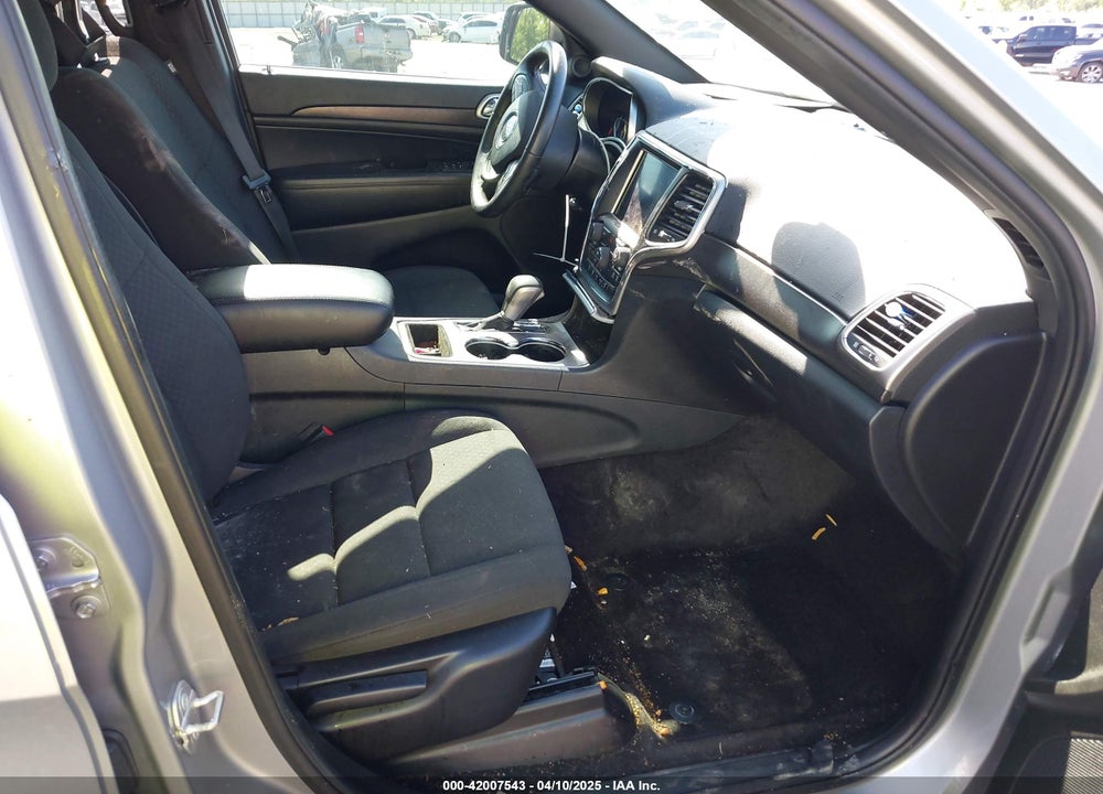 2018 JEEP GRAND CHEROKEE VIN: 1C4RJEAG6JC149428