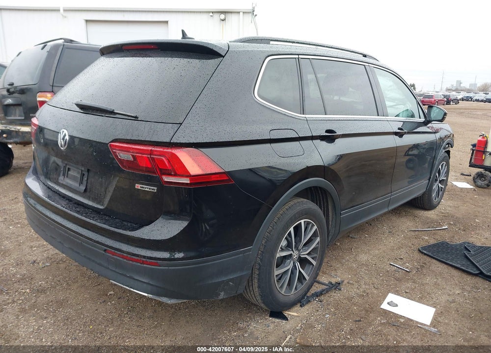 2019 VOLKSWAGEN TIGUAN VIN: 3VV2B7AX5KM194520