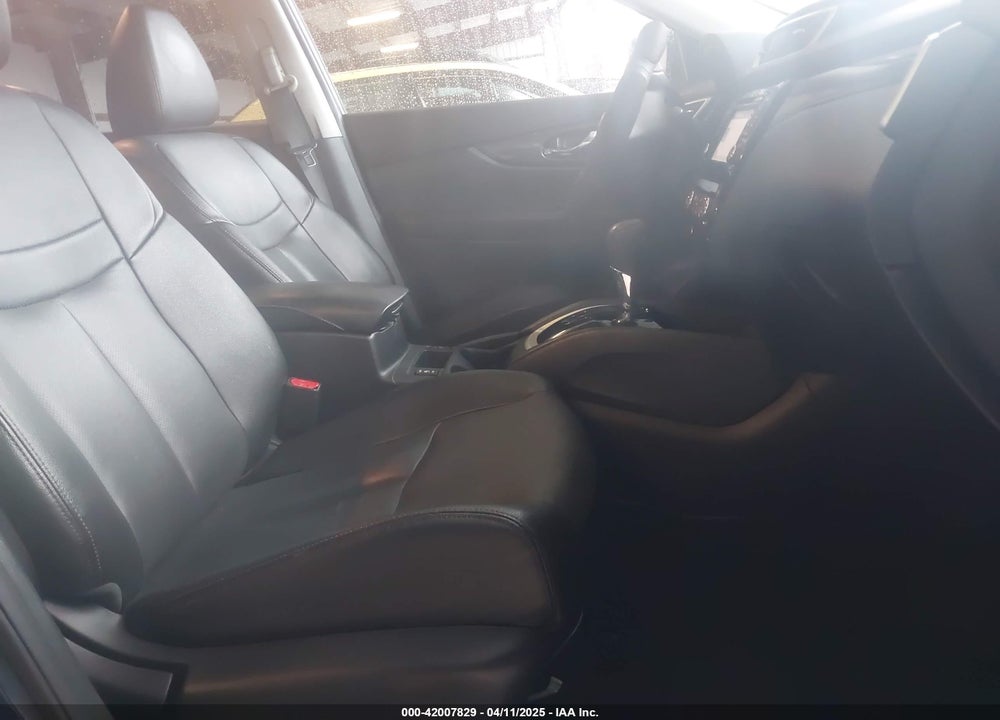 2016 NISSAN ROGUE SL VIN: 5N1AT2MV5GC859778