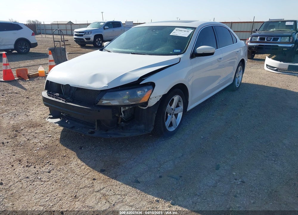 2013 VOLKSWAGEN PASSAT VIN: 1VWBH7A32DC062245
