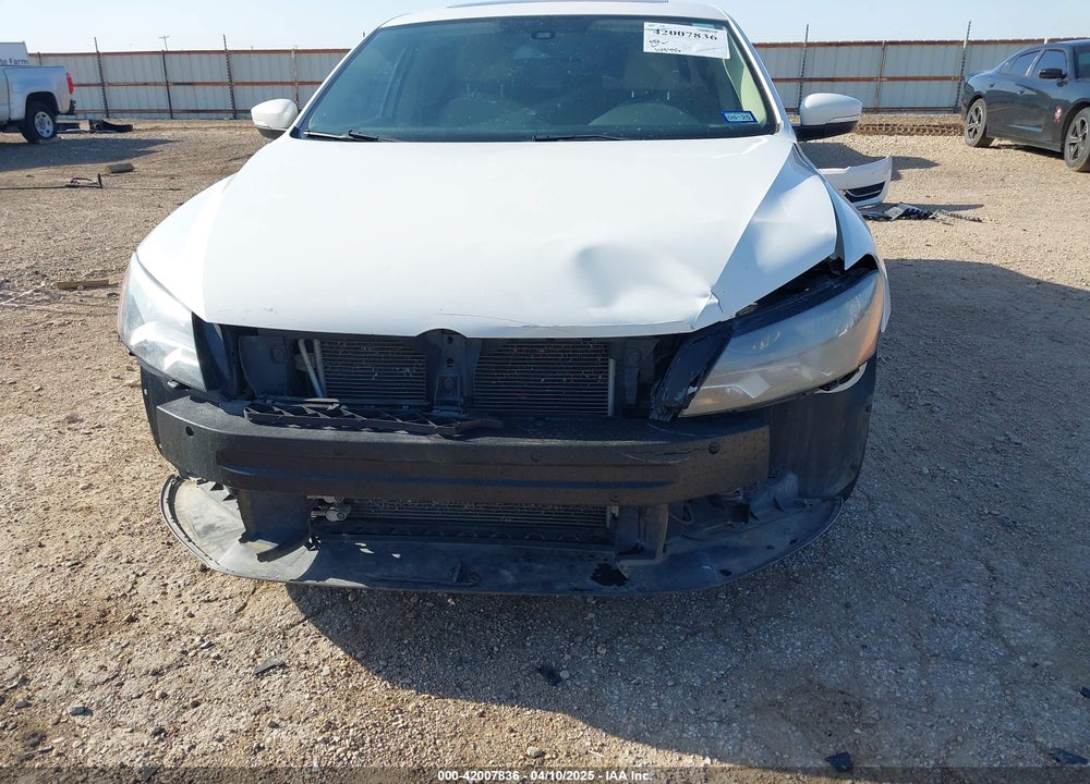 2013 VOLKSWAGEN PASSAT VIN: 1VWBH7A32DC062245
