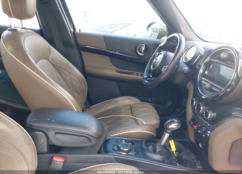 2019 MINI COUNTRYMAN VIN: WMZYT5C53K3J88318