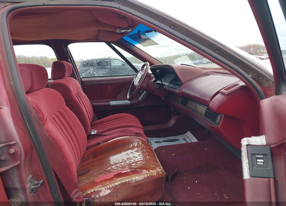 1992 OLDSMOBILE 88 VIN: 1G3HN53L5NH362244