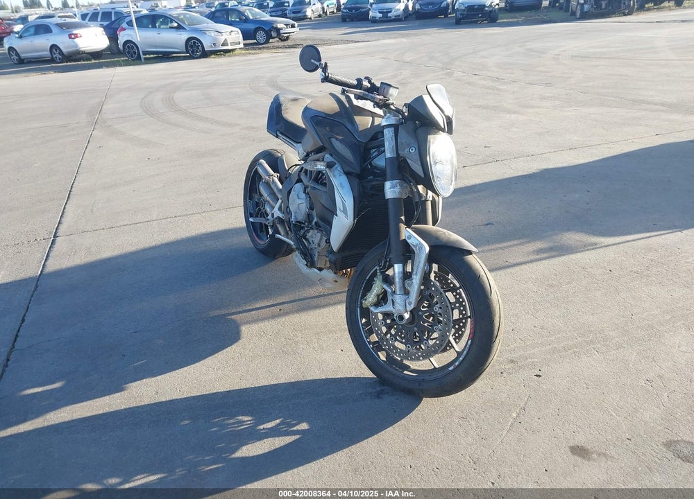 2015 M. V. AGUSTA BRUTALE 800 DRAGSTER VIN: ZCGPFGNT8FV007593